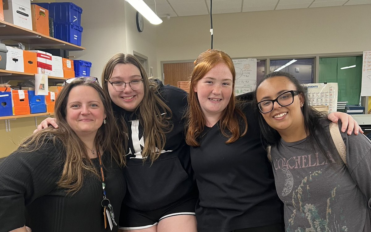 Amanda Smutok tweet media