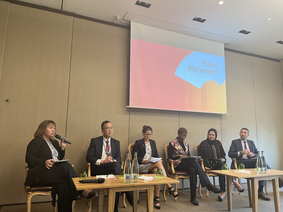 MartenRobert's tweet photo. Fantastic @AllianceHPSR discussion about moving from insights and evidence to action and impact with @jeanvegamorales @sandrogalea @DiahSaminarsih Hajime Inoue Cathrine Lofthus co sponsored with #Chile #Japan #Norway https://t.co/3kKVyLYXSf