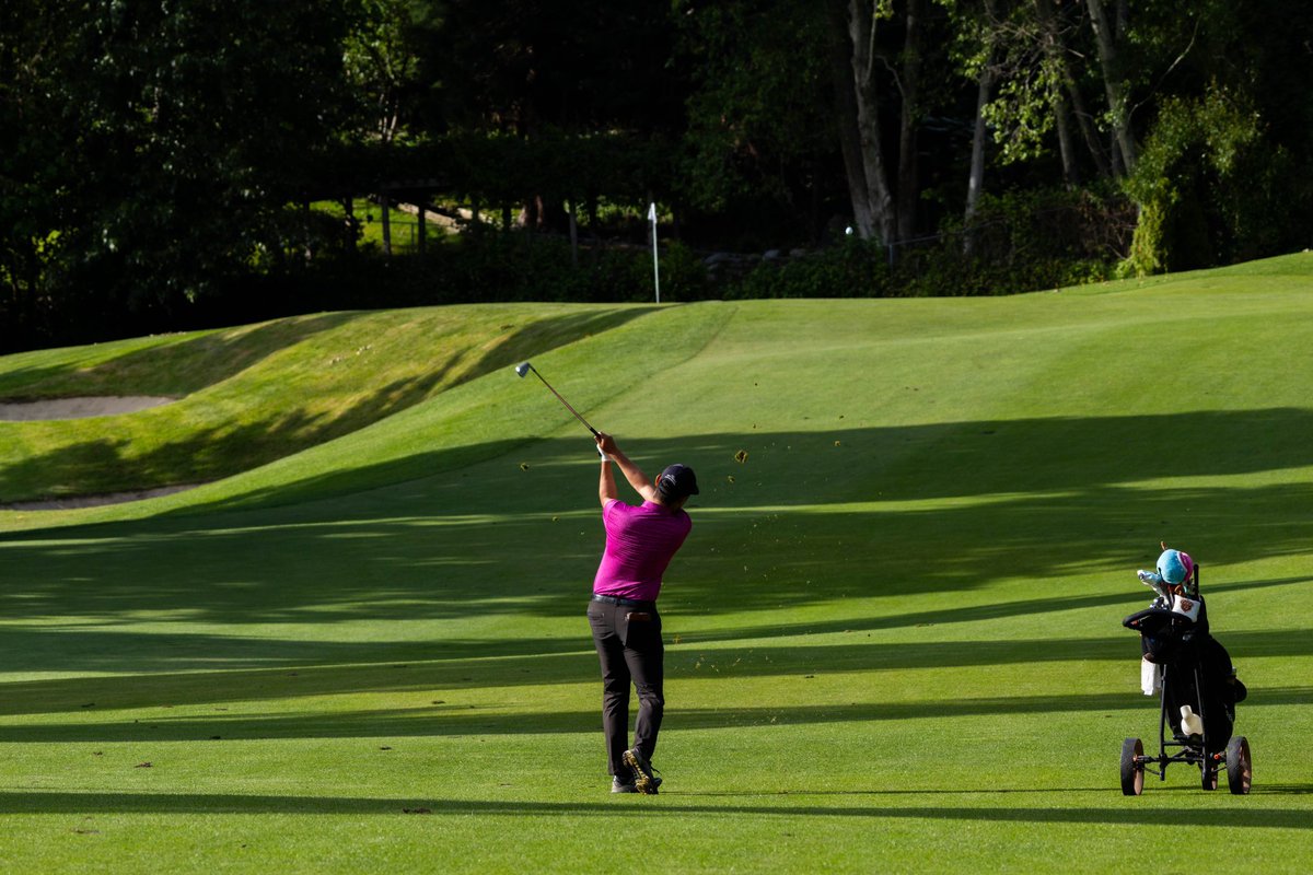 After a day and a half of drizzly conditions at the Marine Drive Amateur, the sun came out Saturday afternoon to set the stage for the leaders. 1 of 3