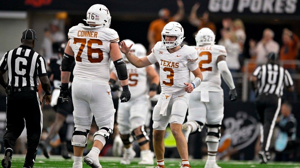 Texas ranked No. 3 nationally in pass blocking grade in 2023 longhornswire.usatoday.com/2024/05/29/tex…