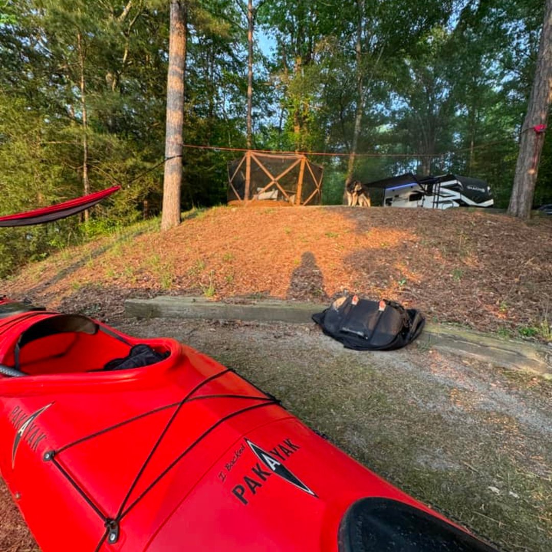 PakayakKayak's tweet photo. "One of the reasons I bought my first Pakayak was to have a great kayak that happened to be portable. I loved being able to explore and catch the sunrise from our campsite this weekend!" 🌅🏕
📸: #PAKMember Kelley C.B. https://t.co/l9l5ZLa6uF