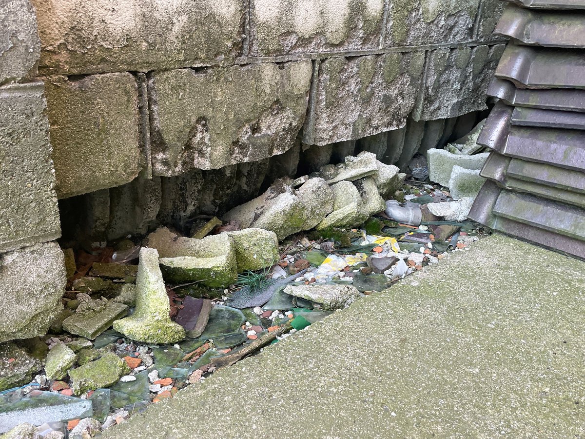This photo is from a past commercial building inspection🧐 

The foundation block of this building has severely deteriorated due to poor drainage away from the structure😱

Call us today or go online to schedule your home inspection:
☎️800.434.6022
🌐erieinspect.com