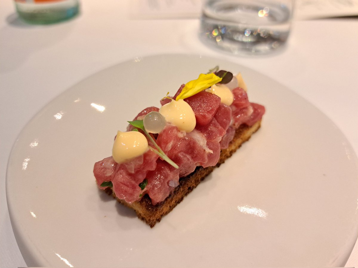 MiriamPosado's tweet photo. 🍴Restaurante El Campero 
#AtunrojodelaAlmadraba 🐟
#Barbate #Cádiz 
#Gourmet #RestauranteElCampero https://t.co/pAXf6I1zZX