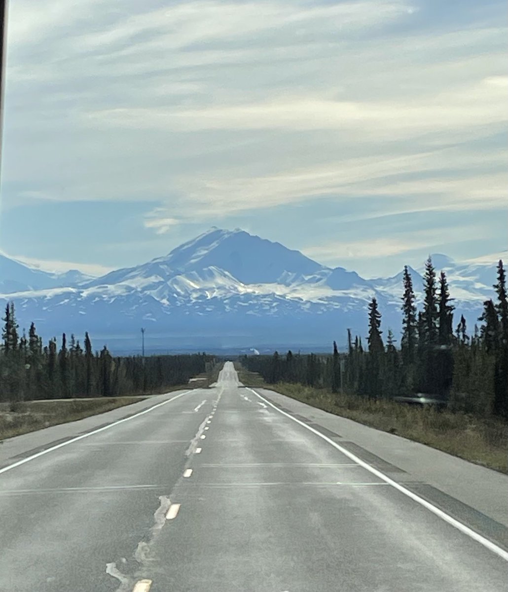 Boston26_2_Pro's tweet photo. Wherever the road takes you.
#RunningLife
#MountDrum https://t.co/O23NQ3Ojhp