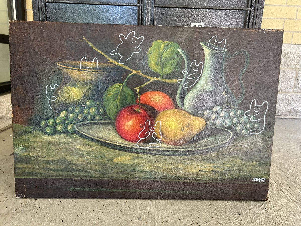 Dropping off canvas piece from my show today 🐈‍⬛ 🤍 oil paint pens on vintage canvas ✍🏼