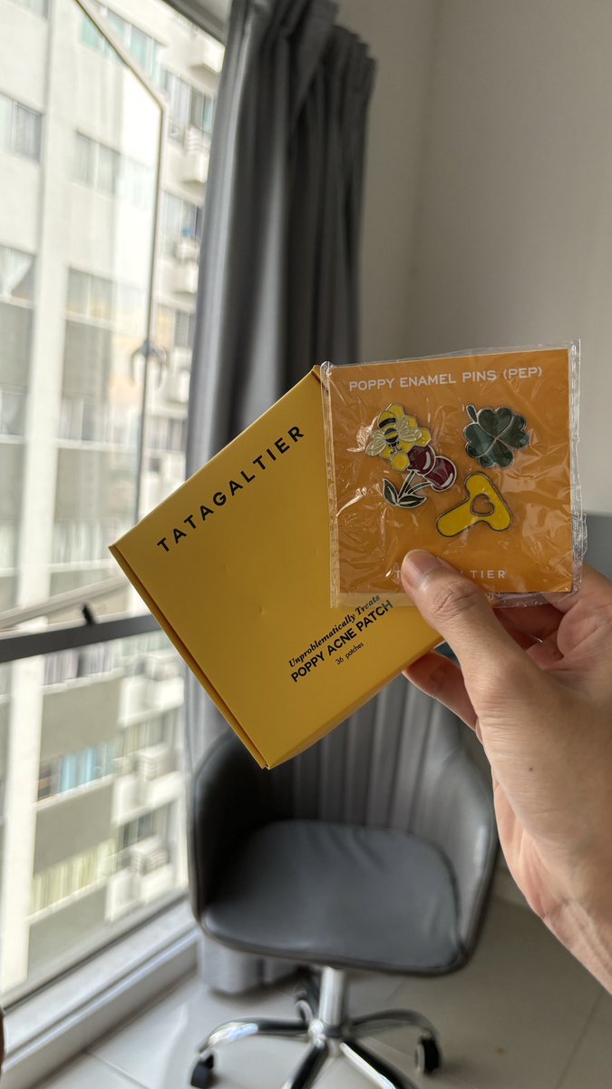 guruskinlab's tweet photo. Omg this is too cute! #PoppyFlip 🤍💛 I dah pakaiiii!! cepat gila absorbed. Lepastu comforter tu kenapa seronok sangat 😭😭 

Jap Tak Habis Lagi >> sambung https://t.co/9KtJiniavs