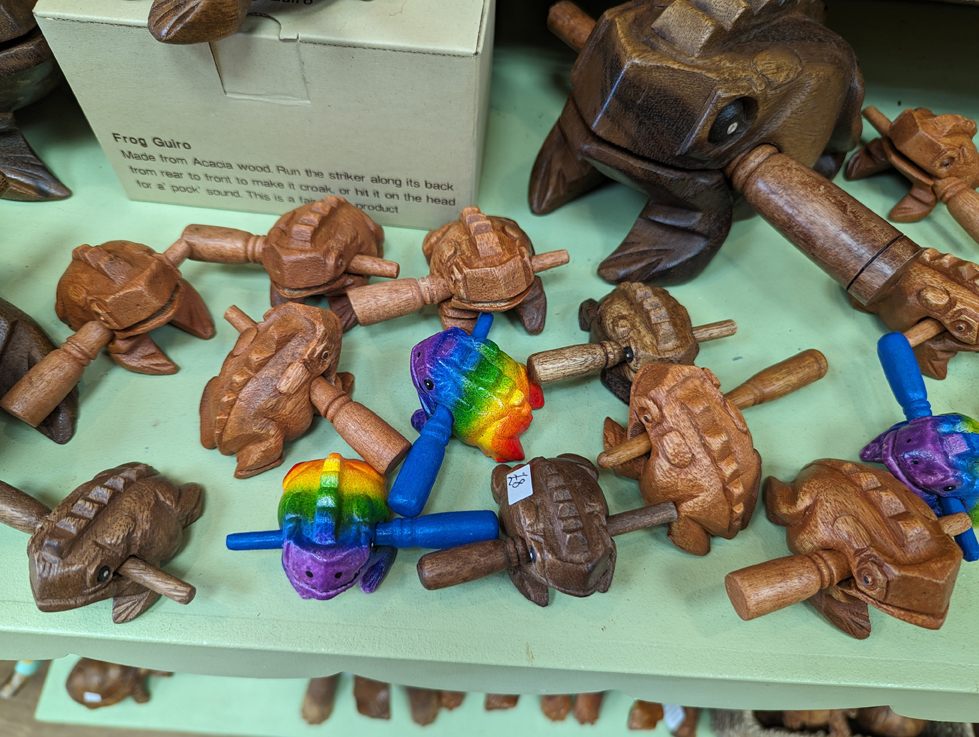 Small frog guiros (guiro is a percussion instrument), rainbow frog guiros, medium frog guiros, and large frog guiros. We have them all back in stock now!

#frogguiro #frogguirofun #rainbowfrogguiro #woodenfrog #woodenfroginstrument #guiro #woodengifts #woodengiftshopuk