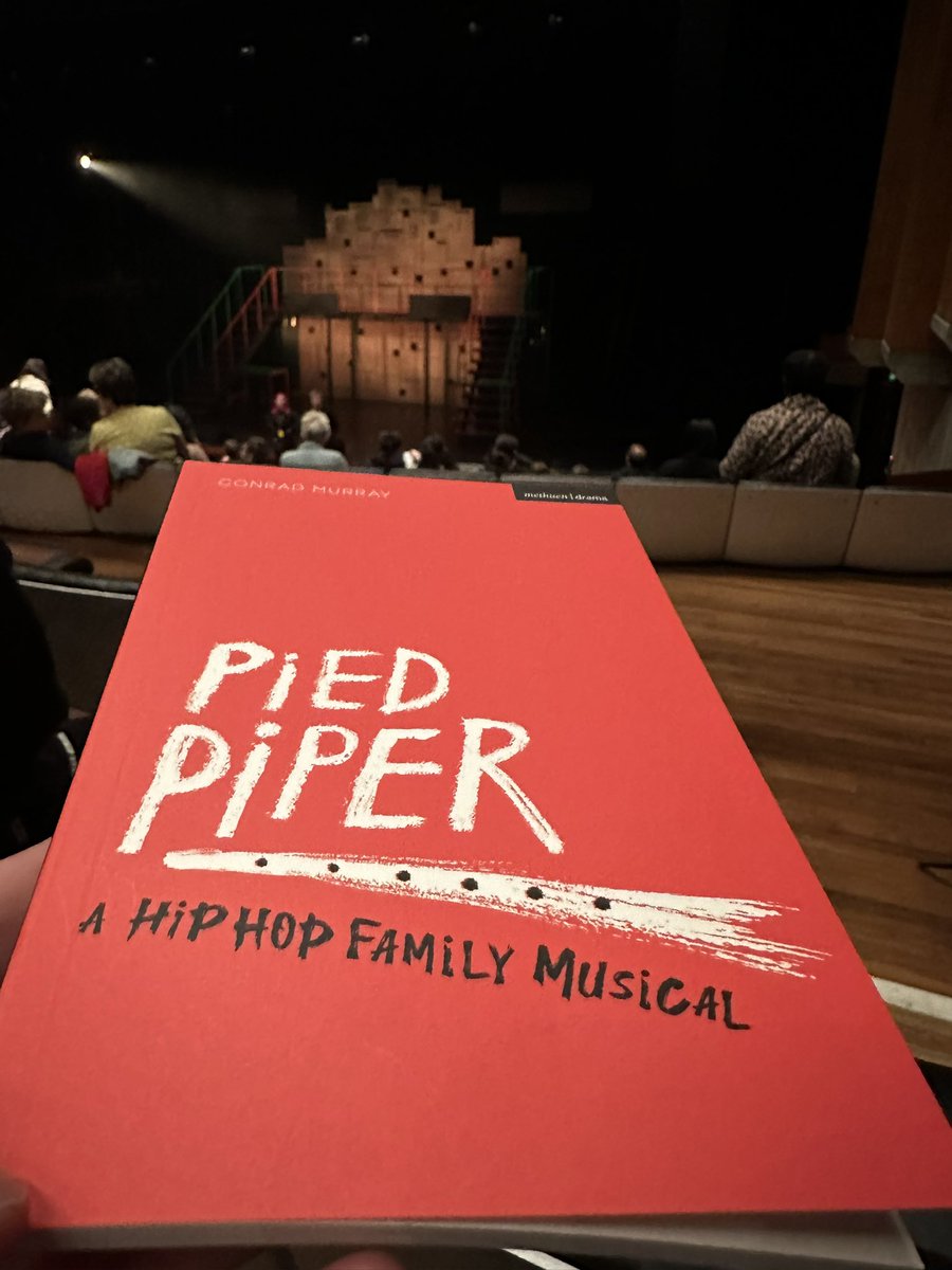 Amazing afternoon watching Pied Piper at @southbankcentre by @BACBeatboxAcad 🔥🔥 Phenomenal entertaining show and always in awe & deeply proud of @rODIUMrECORDS & @Gambit_Ace ❤️💥