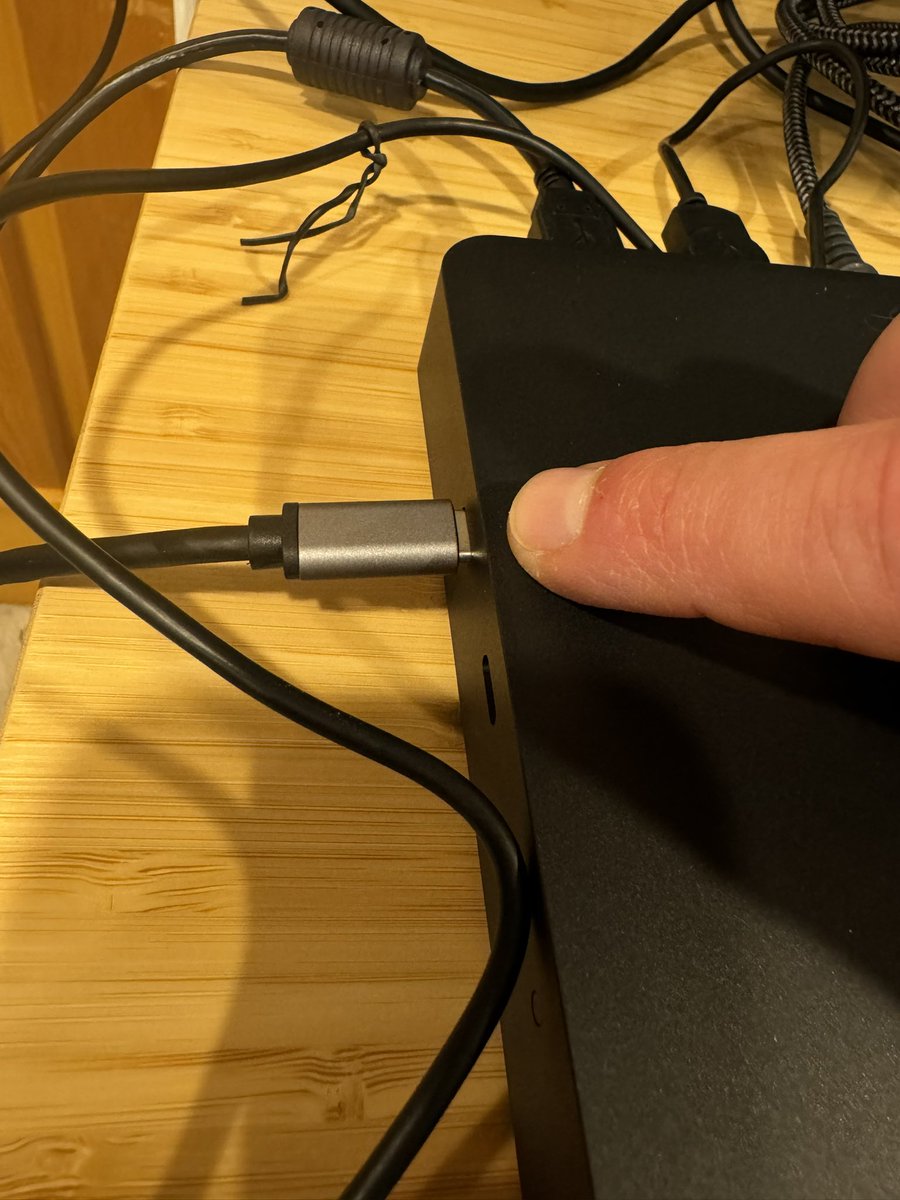 one thing i forgot about is how janky the usb-c ports on the volterra box are. the plug only goes half way in and then just kinda hangs. but it still works.