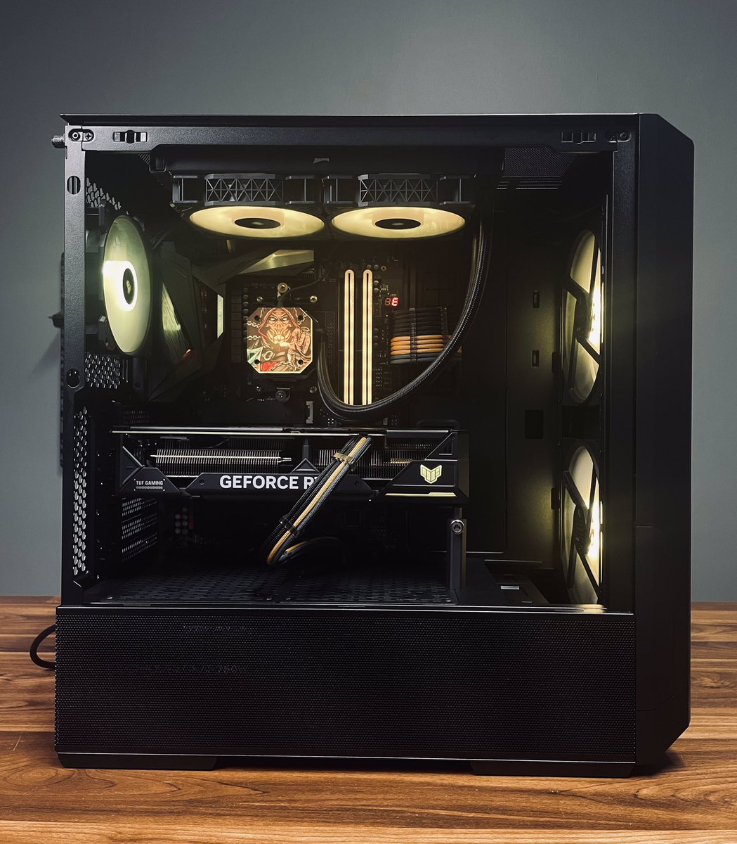 SpecHaven's tweet photo. “Silence, Lin Kuei!”

@Klevv_JP @GlobalLianli @GIGABYTEUSA @CORSAIR @ASUS  @Thermaltake_na @GamersRepub https://t.co/ZH6AwQZ1uu