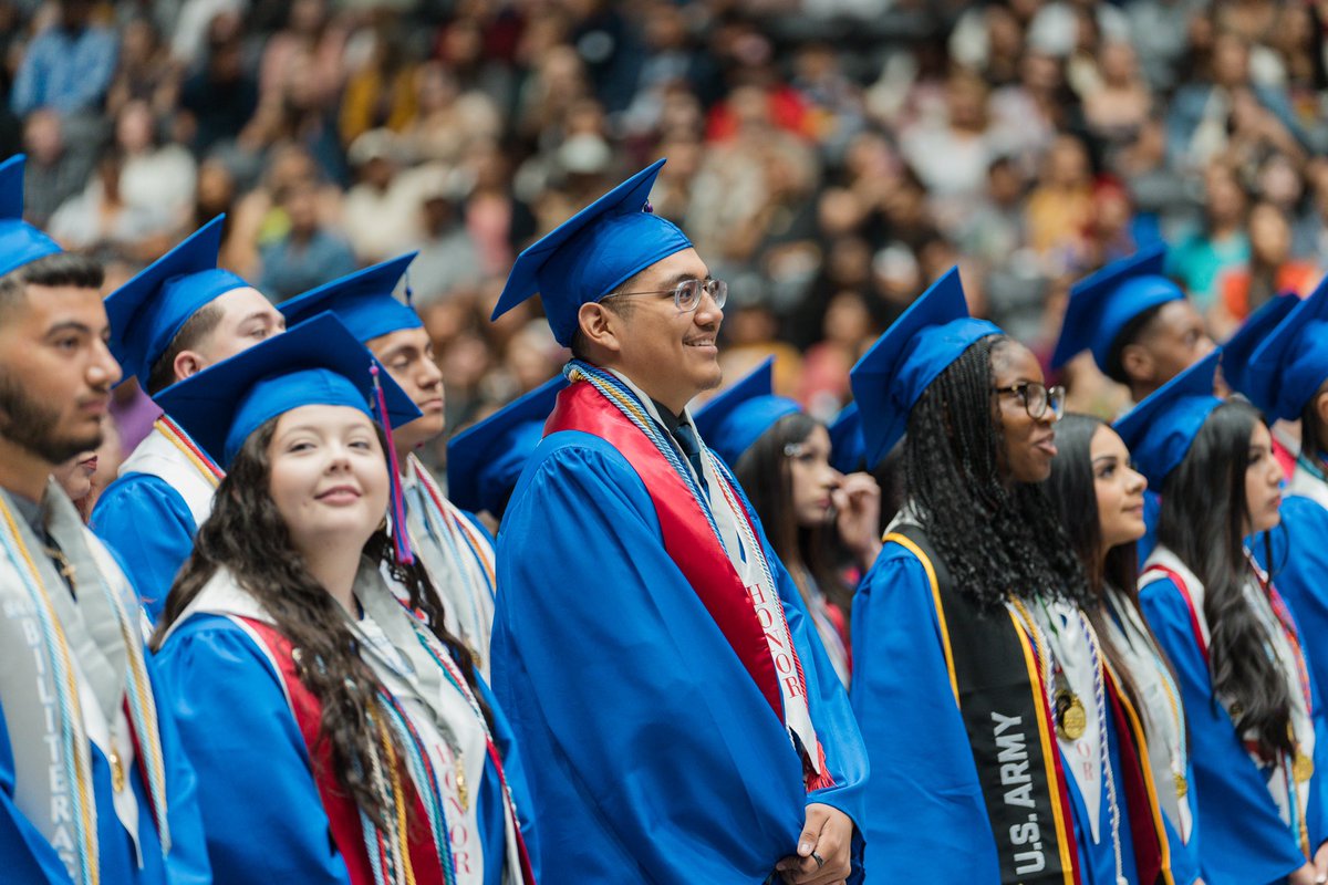 gisdnews's tweet photo. Congratulations to the South Garland High School Class of 2024! 🎓
These students' resilience shines bright, and today marks the end of a sweet chapter in their lives. We know they will go out and give it their all in the world. TITAN UP, and remember, once a Titan, always a Titan.
👏 Congratulations! 🎉
#TheGISDEffect