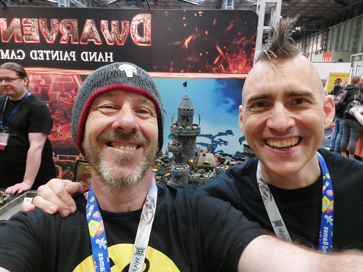 Had a great conversation with the fabulous <a href="/NateTaylor/">Nate Taylor of the Forge (he/him)</a> @ the <a href="/dwarvenforge/">Dwarven Forge</a> stand @ the <a href="/UKGamesExpo/">UK Games Expo</a>. He was a gent and the stand looked amazing! Made my day!