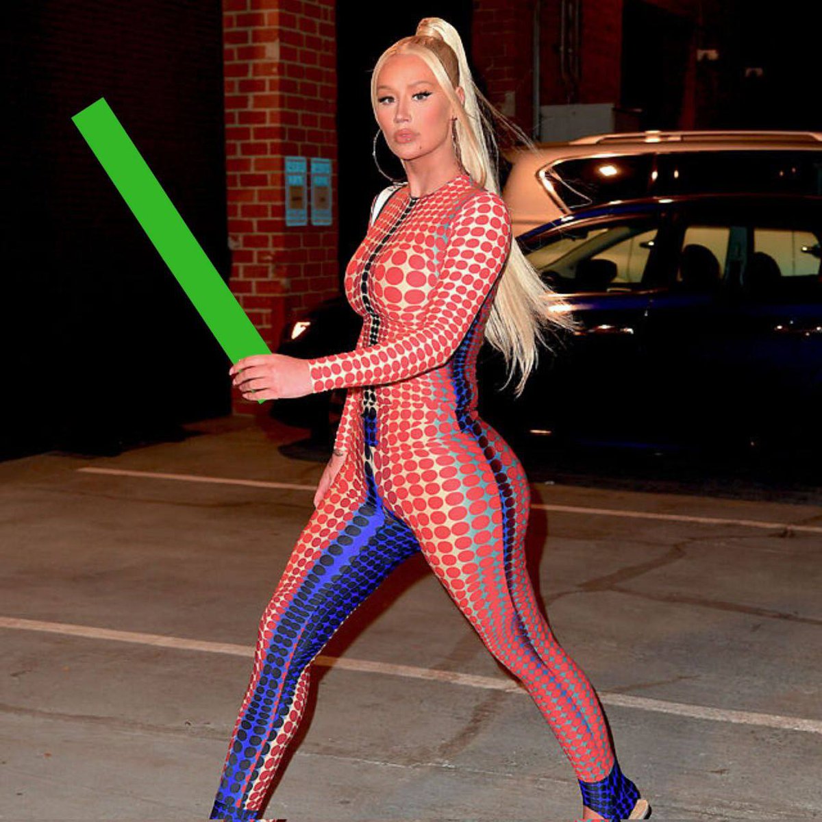 IGGY AZALEA tweet media