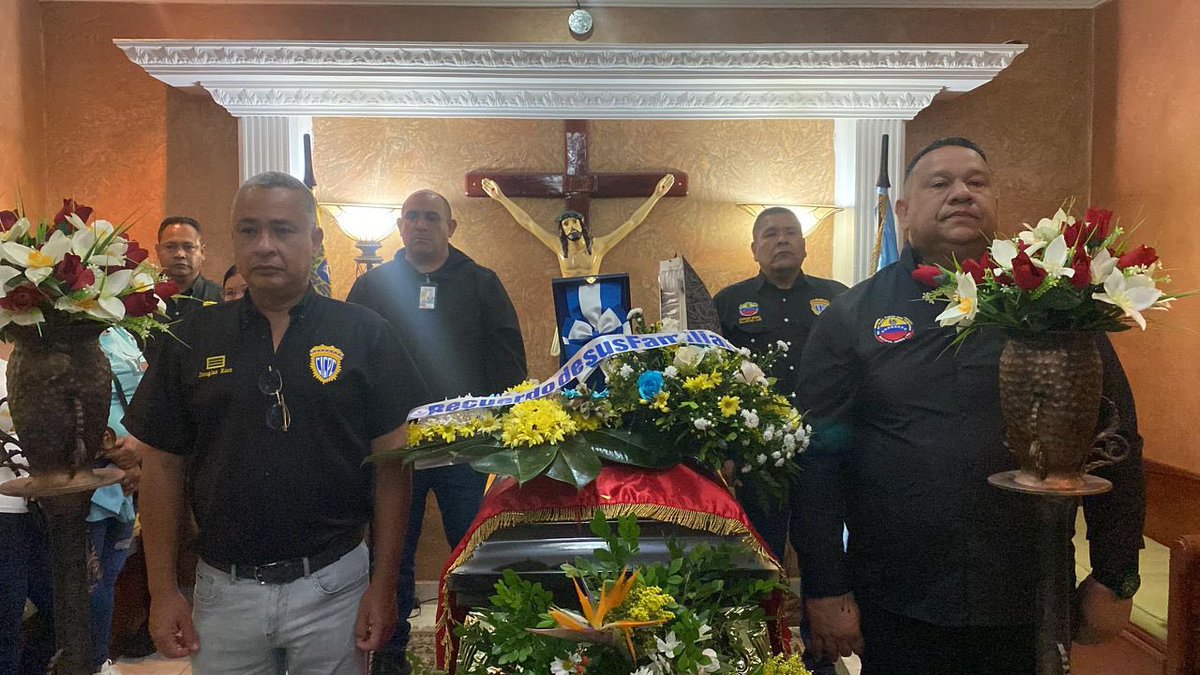 HONOR A QUIEN HONOR MERECE
Ascenso Post Mortem a nuestro guerrero Alberth Loyo
instagram.com/p/C7o_GnRug0r/…
 #AvanzandoConAmor