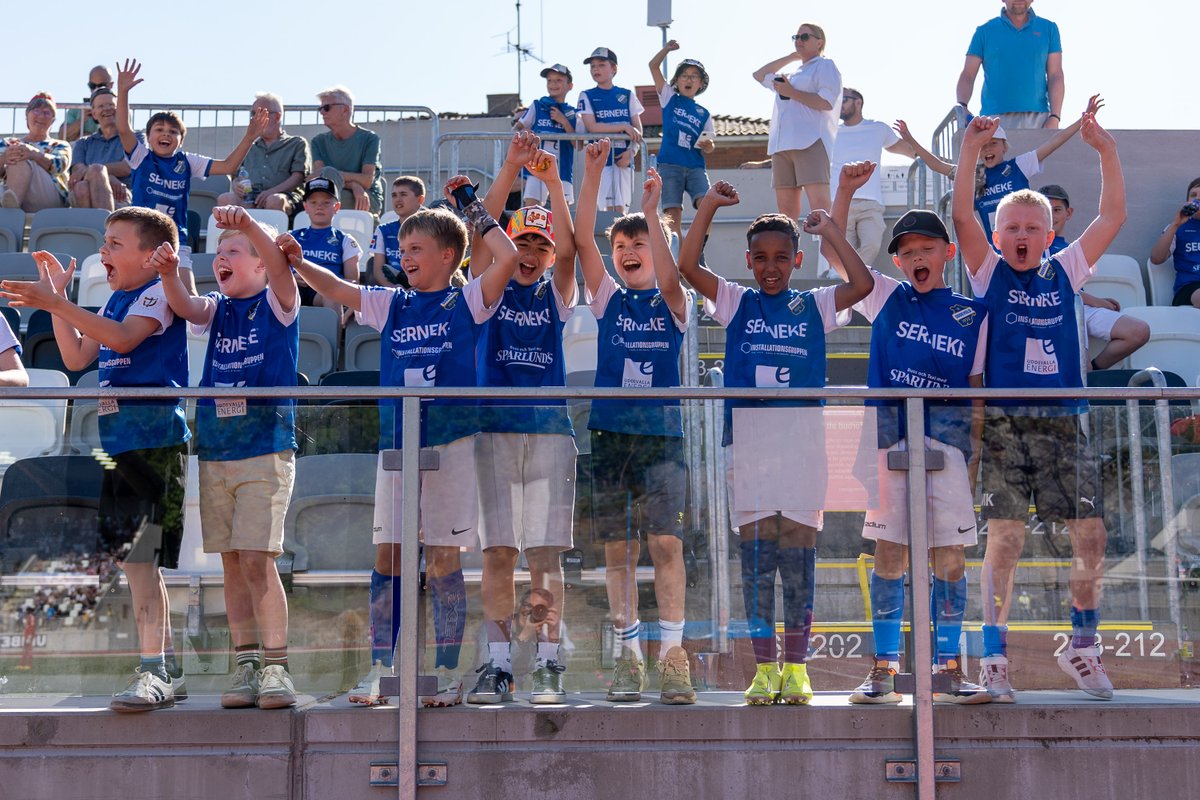 FRIA LAGBILJETTER! 🎟
⚽ Vi ger alla barn- och ungdomsgrupper i området chansen att se gratis elitfotboll på Rimnersvallen. 💙 Ta på era klubbkläder och boka er lagbiljett så bjuder vi på inträdet! 👏 Läs mer och ansök på oddevold.se
#uddevalla #bohuslän #superettan