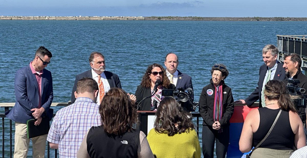 Congratulations to the @BNRLandTrust1 on being selected for an @EPA Brownfields grant to address polluted sites and connect underserved community members in Buffalo, NY to their waterfronts. 

For More: epa.gov/newsreleases/e…

@EPAregion3 
@EPAGreatLakes 
@kennedyforny26