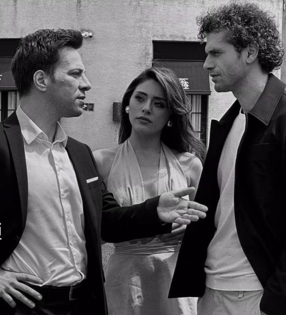 Sıla Türkoğlu &amp; Kaan Taşaner &amp; Yiğit Kirazcı 💥

#KızılcıkŞerbeti set