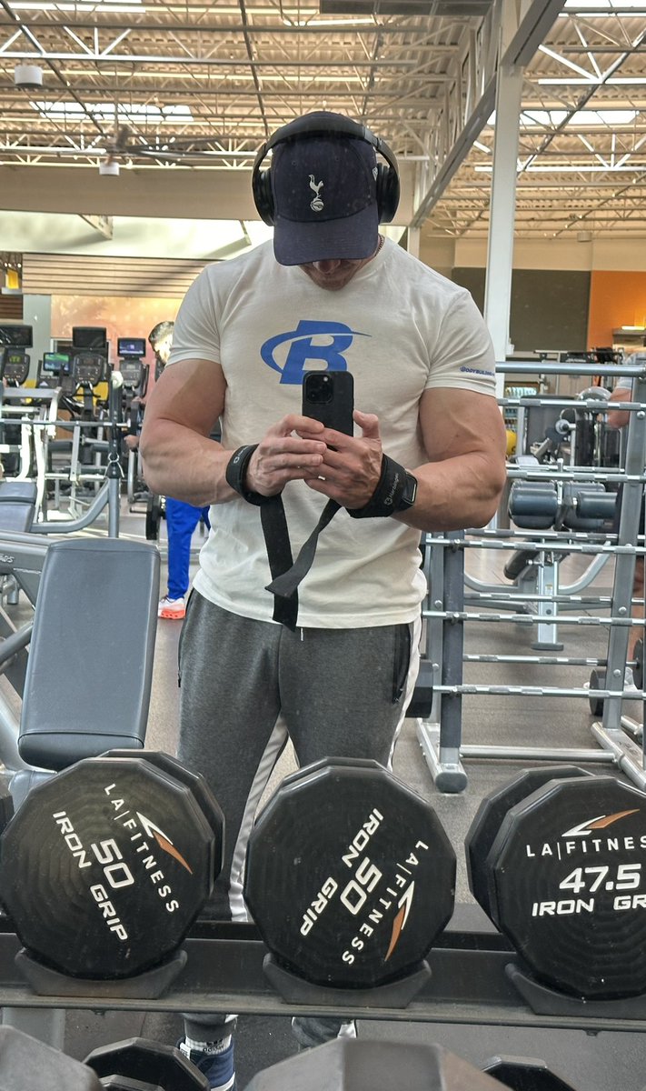 samuelboore's tweet image. Back to the grind, 98 days left until showtime in Florida. 💪 #usbf #naturalphysique