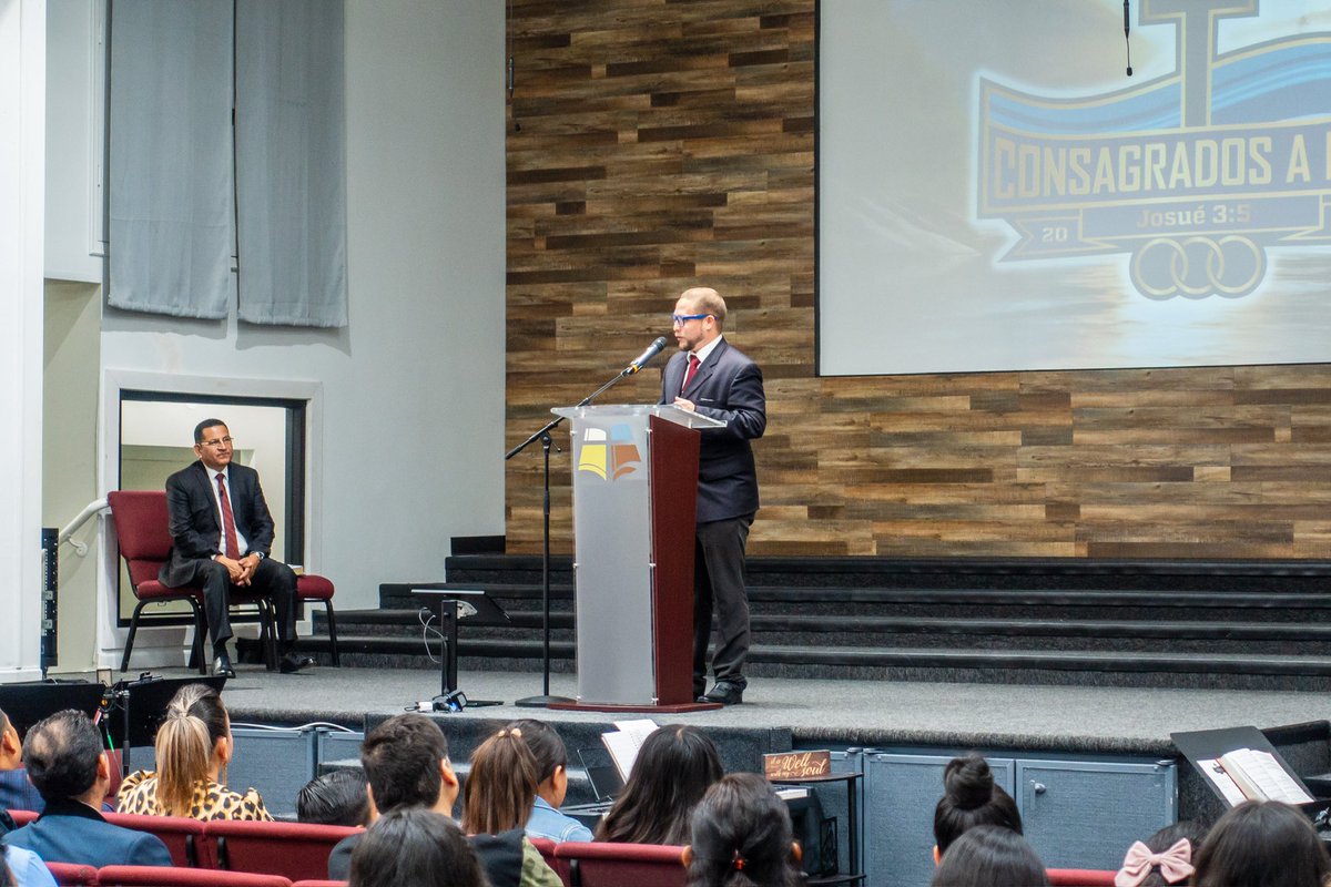 IBBLB's tweet photo. Excelente Servicio de Media Semana, nos visitaron los misioneros Anthony Willis de Panamá y Pablo Huanga de Ecuador. 🙏

YouTube: https://t.co/qiy44qWKII

Facebook: https://t.co/44cLA5vq3o

#ibblb #consagradosaDios2024 #IglesiaBautista https://t.co/8DaGazaKkN