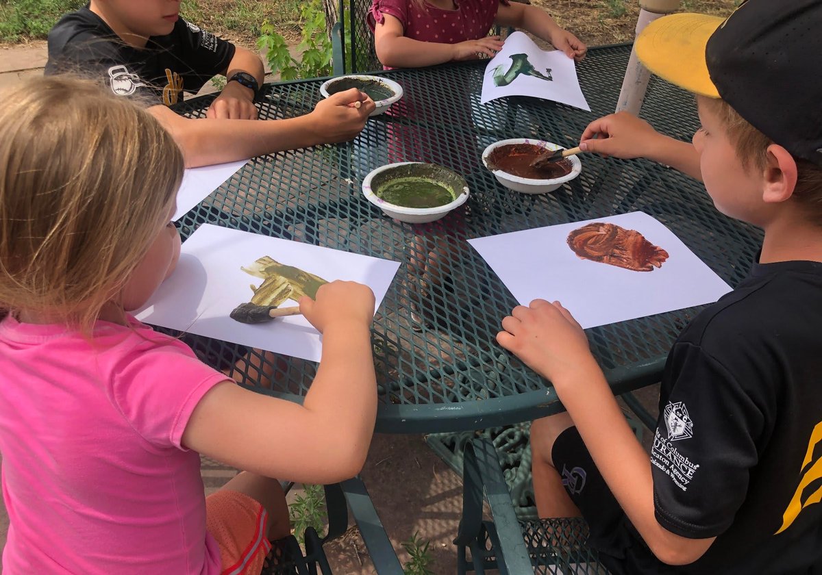 MacKidRivIn's tweet photo. Get ready to release your kids' inner artist with ... MUD. They'll be shocked you came up with it!🖌️ 

https://t.co/B03Btf9yYU

#MacaroniKID #FamilyFun #KidFriendly #Painting #LearnThroughPlay #OutdoorFun #BondingTime #QualityTime #CreativeArt https://t.co/xfgrRQnZyR