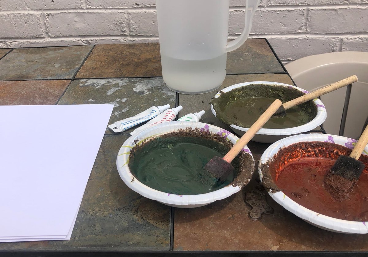 MacKIDNorthTamp's tweet photo. Get ready to release your kids' inner artist with ... MUD. They'll be shocked you came up with it!🖌️ 

https://t.co/eBy8TH2nV5

#MacaroniKID #FamilyFun #KidFriendly #Painting #LearnThroughPlay #OutdoorFun #BondingTime #QualityTime #CreativeArt https://t.co/eyinIx528t