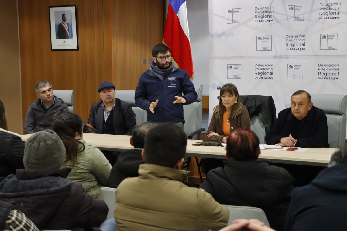 Junto a las familias, dirigentes y empresa constructora, buscaremos las alternativas para avanzar con proyectos habitacionales en #Alerce respetando siempre la normativa ambiental. El compromiso del <a href="/Minvu/">MINVU - Chile</a> es acompañar a las familias en todo el proceso hacia la casa propia.