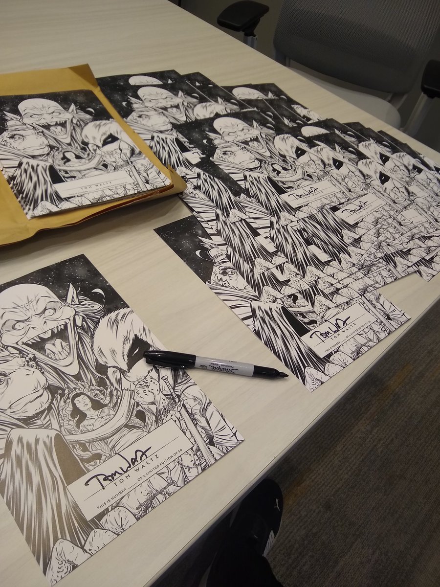 At the <a href="/IDWPublishing/">IDW Publishing</a> offices in San Diego signing some cool prints for the upcoming #TMNT: THE ARMAGEDDON GAME DELUXE EDITION. 

Beautiful artwork by <a href="/VincenzoFederi4/">Vincenzo Viska Federici</a>