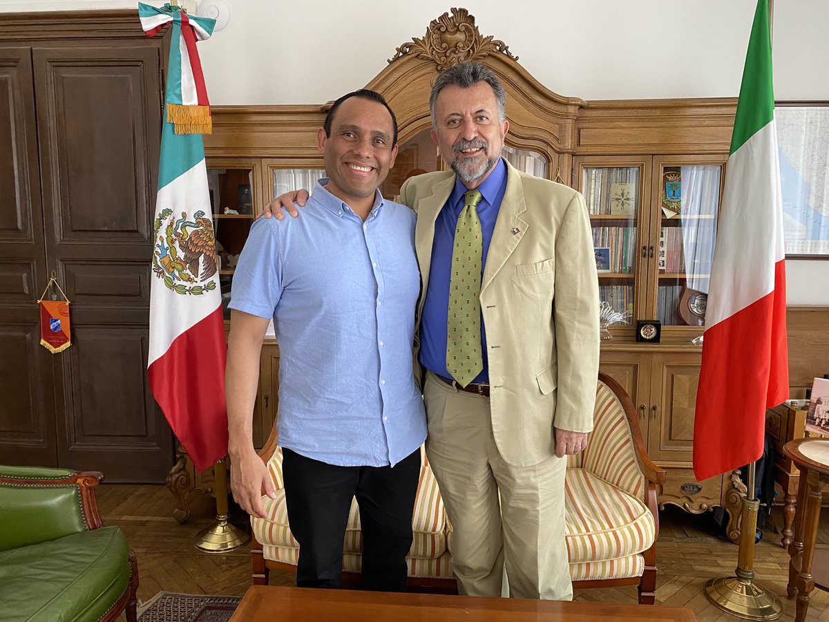 En Servicio Exterior Mexicano llegan las despedidas y agradecimientos,pero difícil acostumbrarse y aceptarlo.Un placer ser compañero viaje de Alvaro Pérez ,Informático Regional que con discreción,visión&amp;empeño hizo gran trabajo.Ahora ya está en <a href="/EmbaMexVN/">Embajada de México en Viet Nam</a>. <a href="/SRE_mx/">Relaciones Exteriores</a> <a href="/EmbaMexIta/">Embamex Italia</a>