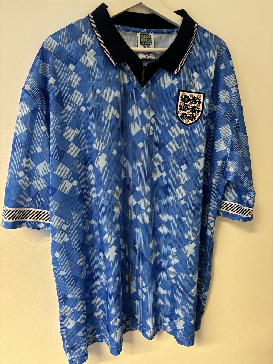 ftballshirtfix's tweet photo. ‼️ Newly listed on our Vinted page‼️

A large range of Retro England shirts 

https://t.co/xAwEj2bd0W

#England #Euro2024 #Itscominghome https://t.co/1njGmt03rQ