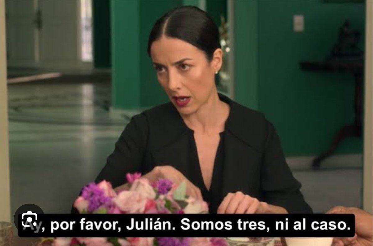 <a href="/El_Universal_Mx/">El Universal</a> 3 weyes del PRI. 😅