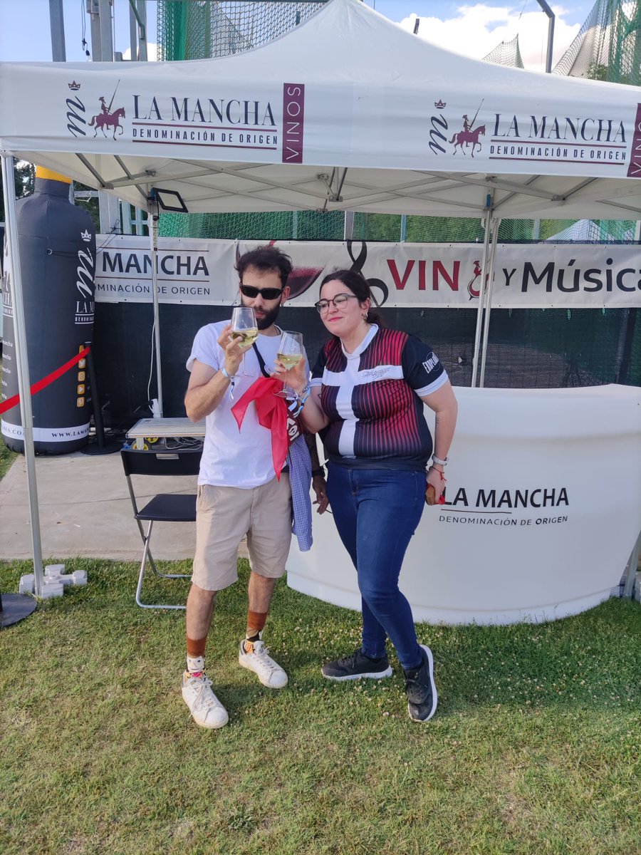 Vino DO La Mancha tweet media