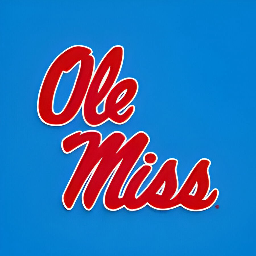 JosephCredit_'s tweet photo. #TTGOG After a great camp and conversation with @AlexM_Brown, I have received my first SEC offer from Ole Miss!! #TheSip🦈 @OleMissFB @OilerRecruiting @CoachGotte @JasonHinkelman @CoachMay13 @STE_ELITE @DonnieBaggs_ @GxBolt @BHoward_11 https://t.co/8YsN290N6b