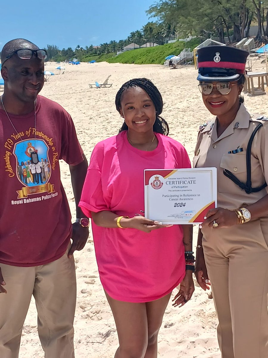 RBPFPolice's tweet image. The Paradise Island Division hosted a Physical Fitness Day on Cabbage Beach, coordinated by Sgt. 3374 Campbell in partnership with the Ministry of Health and Ministry of Tourism. #FitnessDay #CommunityHealth #ParadiseIsland #HealthyLiving