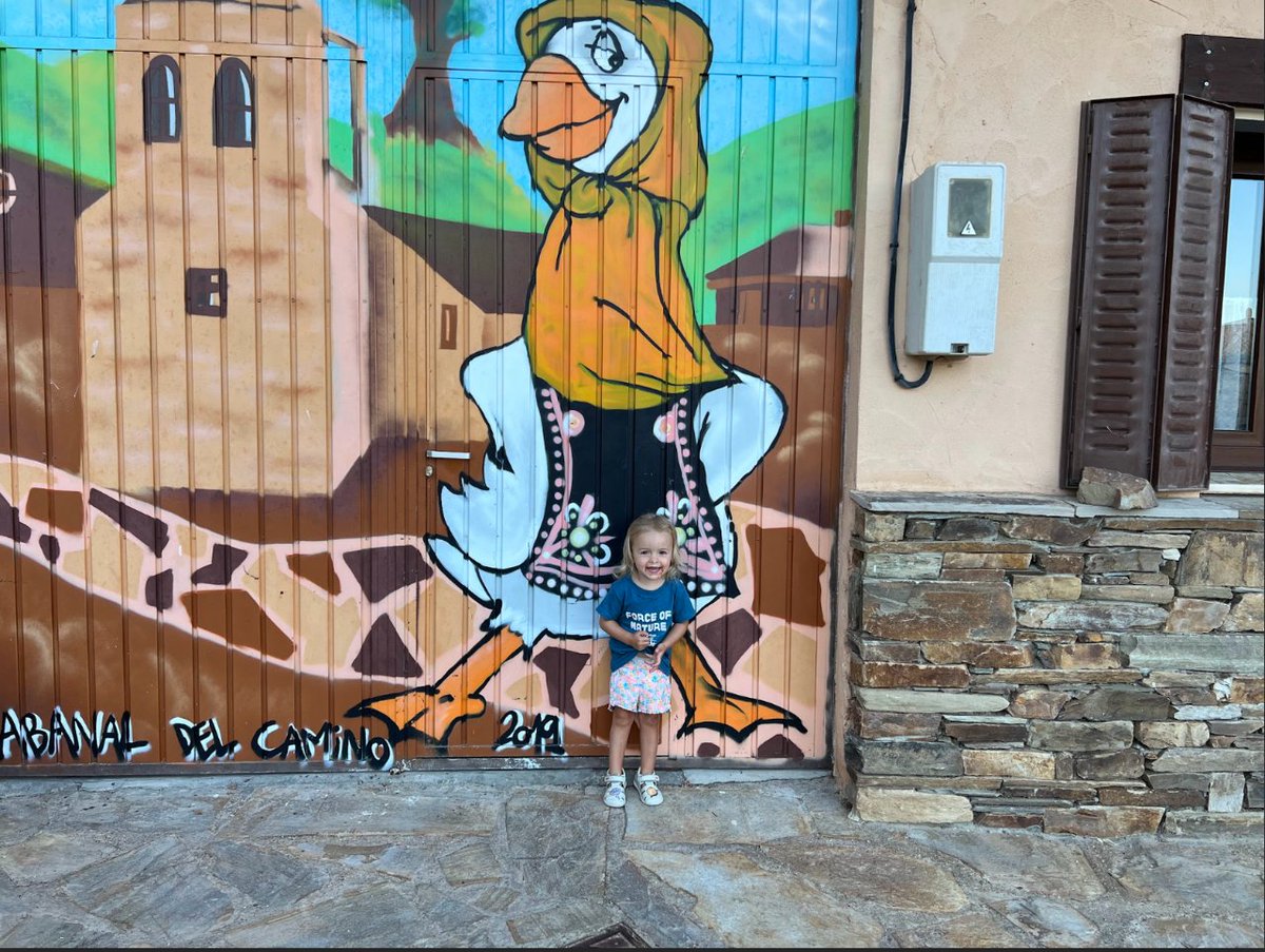 AshleyDwyer's tweet photo. Spain’s street art is so fiiineee! 🤩

#adventuresabroad #digitalwanderer #pathlesstravelled #nomadiclife #exploremore #roamtheplanet #travelingwhileworking #globetrotting #ChasingWeatherandWifi #bellamysu #spain❤️ #caminodesantiago https://t.co/ItYA4jgiWz