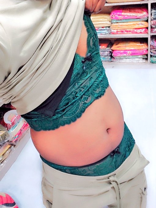 Feminized at work, i don't feel good without my feminine clothes, i want to be feel like sissy all day