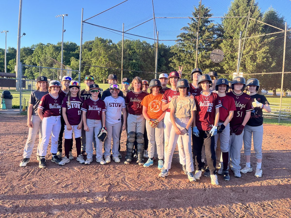 13U Gold and 12U Maroon both practicing last night, so an impromptu scrimmage broke out. Great kids, coaches, and team building experience. I am sure the whole crew had a blast in this 8-7 nail biter 😀 @StowBaseball