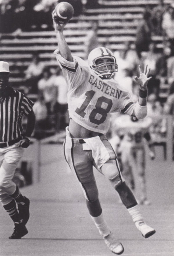 AtoZSportsNFL's tweet photo. One of the most unlikely NFL pipelines runs through Eastern Illinois University 👀

- Jimmy Garoppolo ('10-'13)
- Tony Romo ('99-'02)
- Sean Payton ('83-'86)
- Mike Shanahan ('70-'72)

Since the 70s, they've produced 7 NFL draft picks, 4 NFL coaches (3 SB wins), and 2 CFB Hall of Famers 🤯