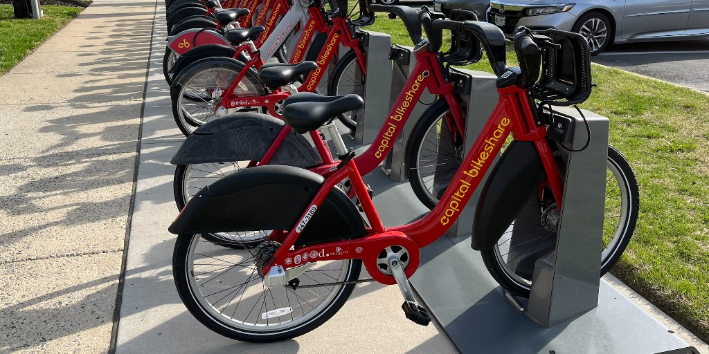 🚧 Metro Red Line Alert! 🚧 Wheaton to Fort Totten stations closed starting June 1. 🚇 Live/work within 3 miles? Apply online for a FREE 30-day Capital Bikeshare membership courtesy of @MCDOTNow. 🚴

Info: ow.ly/omAF50S1wOh