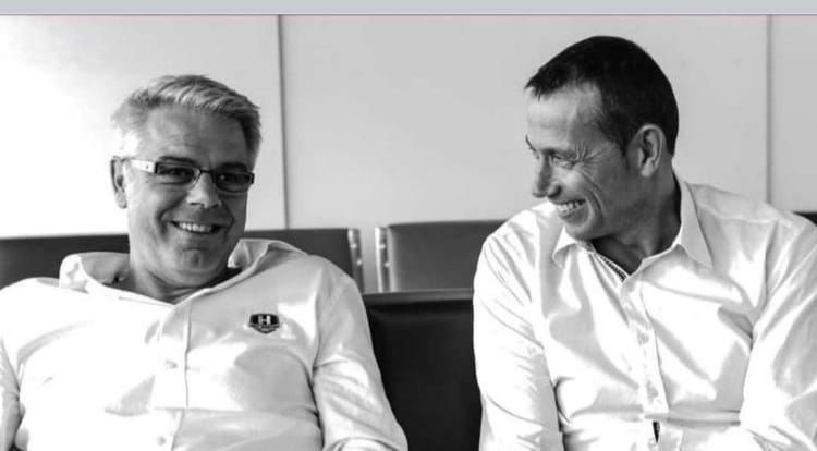 7MasterHand's tweet image. « Mon ami de 35 ans.
Tu vas passer à autre chose et je te souhaite d'en profiter, après avoir tant donné au handball. »