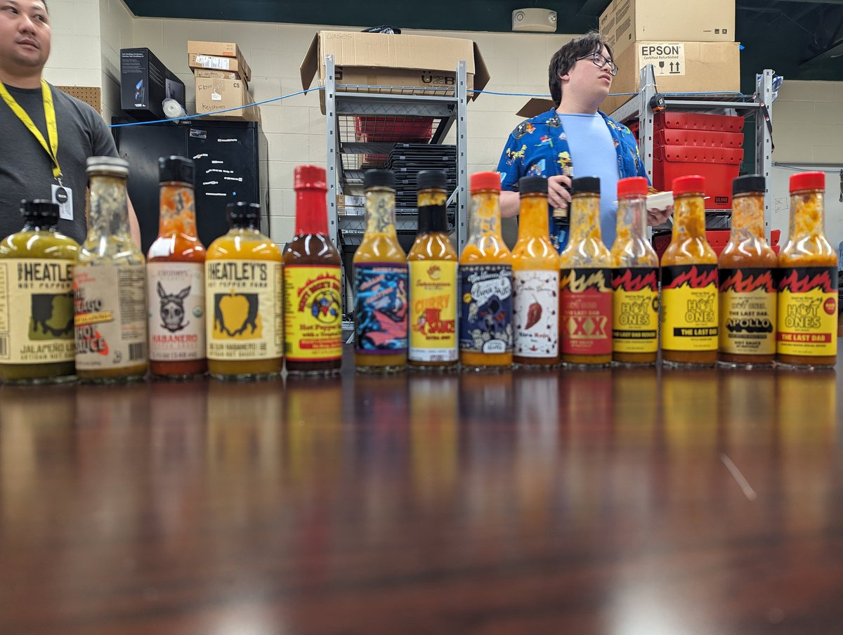 Hotone's Day in the Tech Office! <a href="/Heatonist/">Heatonist</a> #TeamBuilding Just missing <a href="/seanseaevans/">Sean Evans</a>