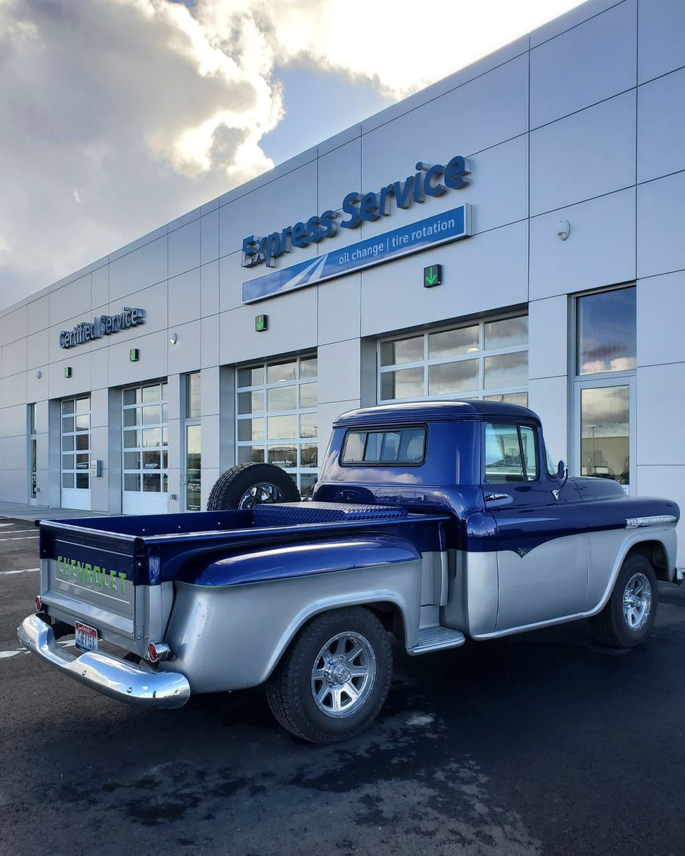 twinfallschevy's tweet image. 🤩We LOVE seeing the classics roll through.

This 1959 Chevy Apache is so eye catching, we could look at it all day!

If you have a classic Chevy, we would love to capture photos of it, or see ones you have to share in the comments.

#twinfallsidaho #classicchevy #chevyapache