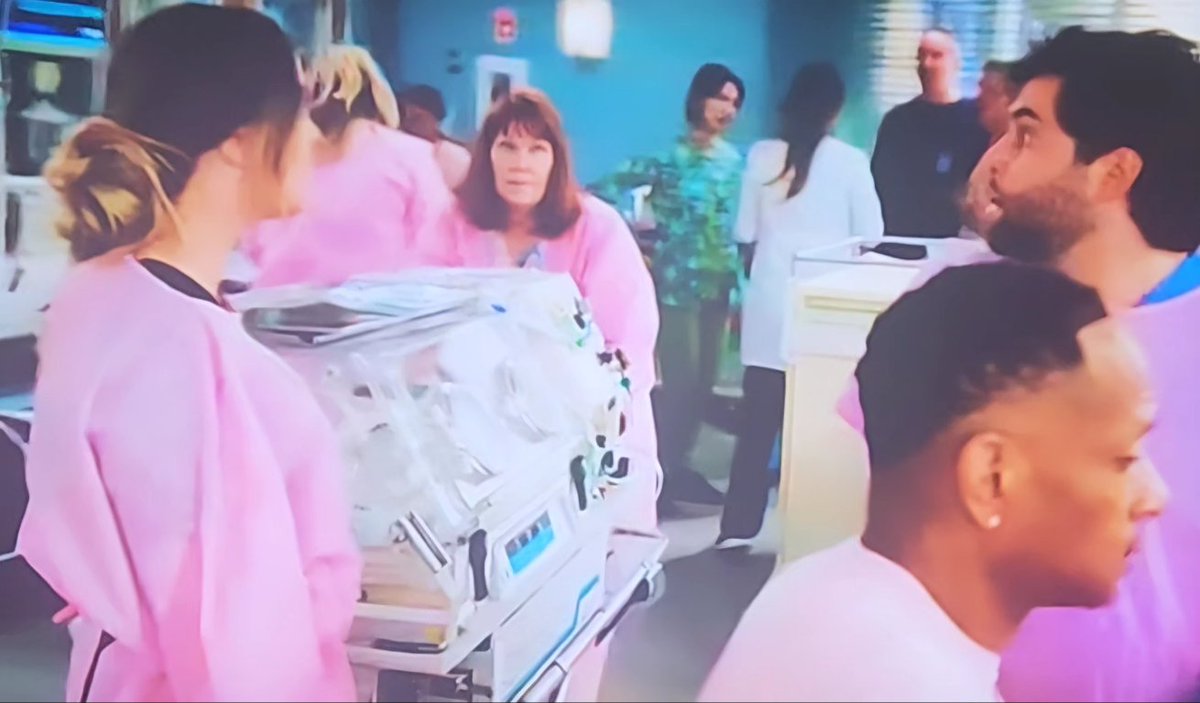 Check me out on the Season 20 finally, Episode 10, of Gray's Anatomy.

#graysanatomy #DebbieAllen #shondarhimes #ABC #waltdisneystudios