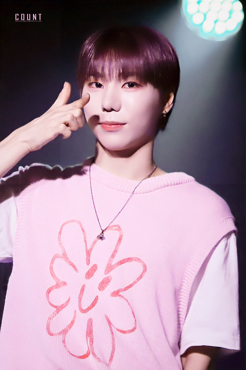 321counthun's tweet photo. 240502

*⁀➷ 💓 ⁼³₌₃

#나인아이 #태훈 #NINEi #TAEHUN #이태훈보기 https://t.co/mIc9mkLzOT