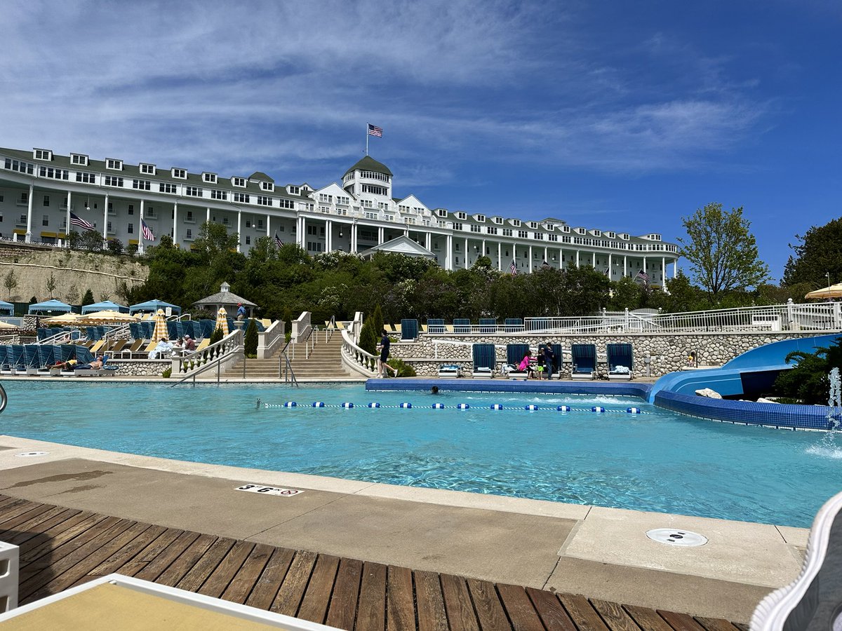 mglbill's tweet photo. Prepping for Saturday’s MGL Radio show by soaking in the surroundings @GrandHotelMI
#professional
#preshowprep
#research https://t.co/rQ2XPtwm0e