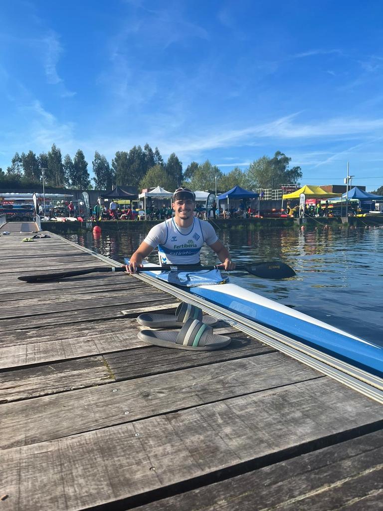 🔷 PIRAGÜISMO Rubén García Gallego estará en el Europeo y el Mundial sub23!!! Grande!!! Nuestro palista participará en la cita continental en Bratislava en K4 500 metros y en el Mundial en el K2 1.000 Es solo un paso más, pero qué paso!!! @grupofertiberia Atlética!!! 🔵⚪💪🦈