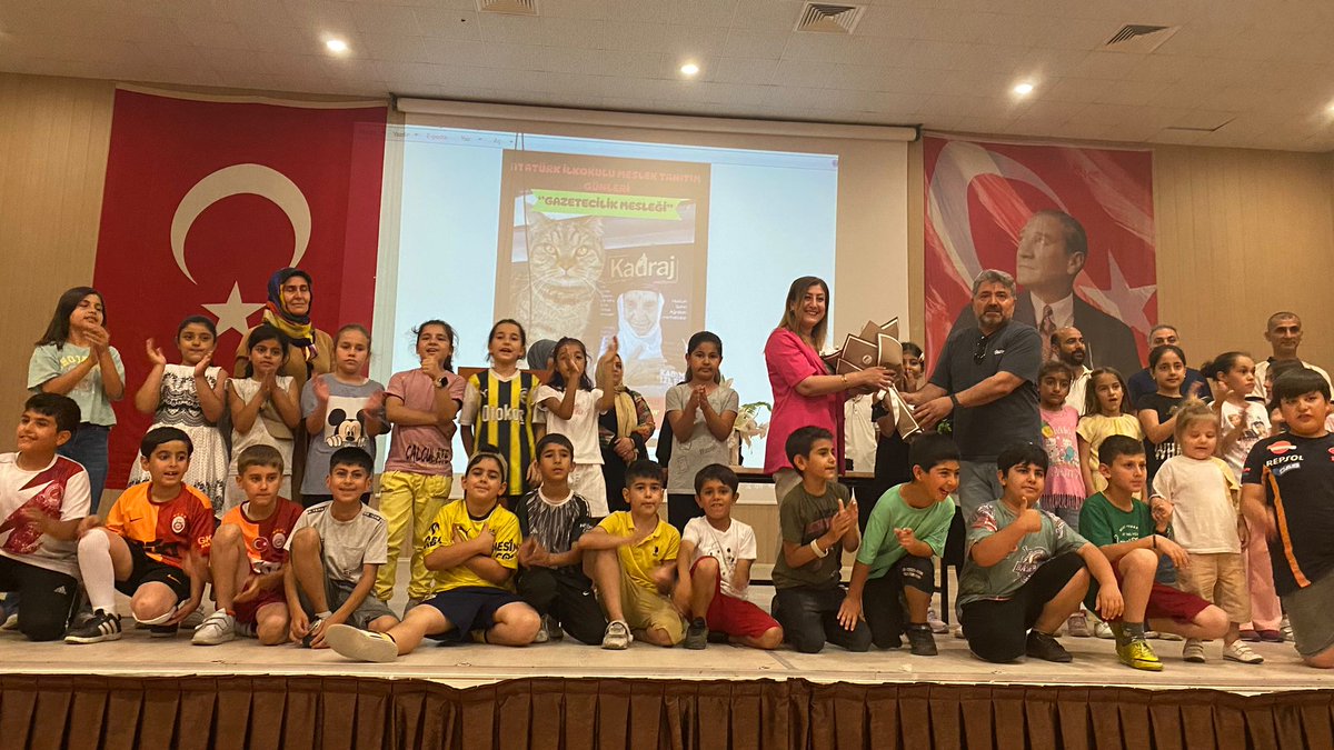 Meslek tanıtım etkinlikleri kapsamında birçok farklı meslek grup temsilcisi öğrencilerimize bilgi verdi.