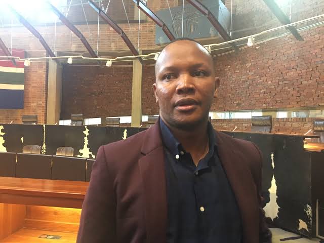 NewSheriffInTo1's tweet photo. “I have spent over 23yrs of my adult life on the ‘CallMe’ fight. One cannot sustain such a fight without a THIRST of justice.” 

@ConCourtSA MUST finalize this matter. 

ElectionResults | Rigging | 50% in KZN | Ndlozi | Mbalula | Zuma | Malema | Zulu | Mbeki | Cyril | Megan https://t.co/g1kVsy7Mk9