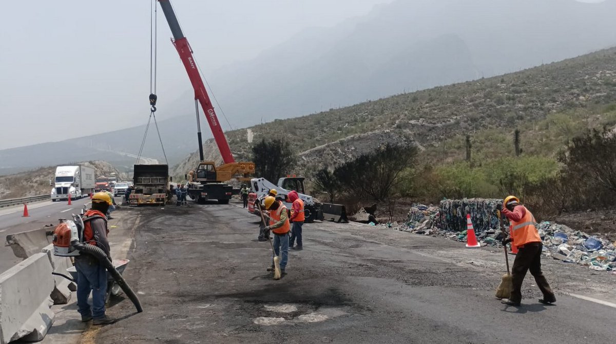 Autopista Saltillo-Monterrey tweet media
