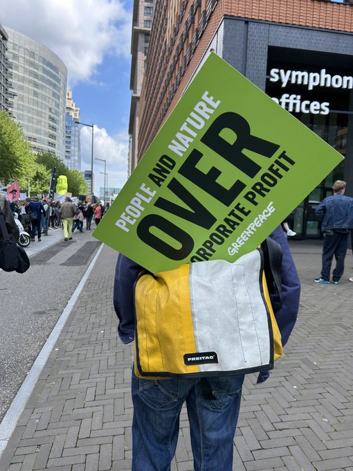 Climate March in Amsterdam https://t.co/fPskcZtsMs<a href="/tag/amsterdam"class="tags"><span>#amsterdam</span></a><a href="/tag/festival"class="tags"><span>#festival</span></a><a href="/tag/queer"class="tags"><span>#queer</span></a>