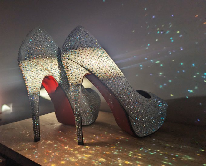 🪩 https://t.co/D0TNh0Sb83